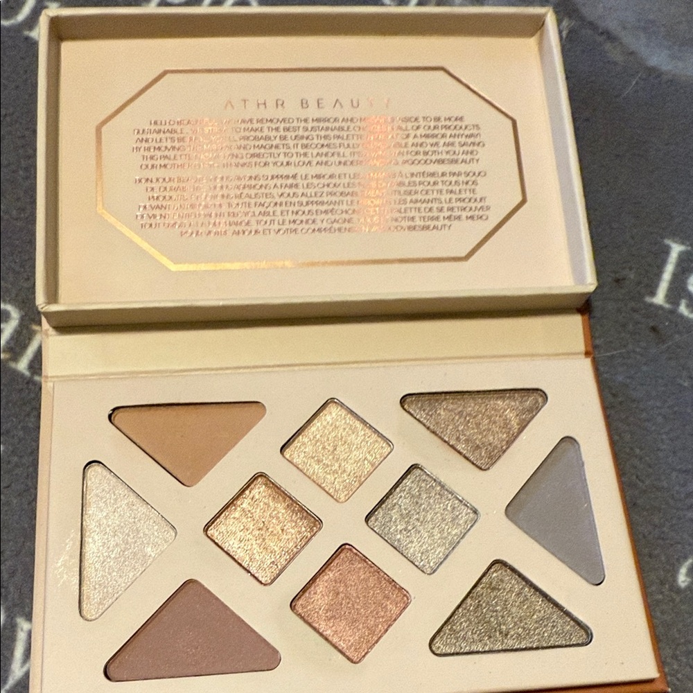 Eyeshadow Palette - Gold and Tan
